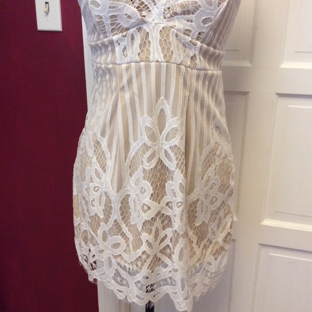 💜last 1 XL gorgeous mini dress💜 - Picture 4 of 7